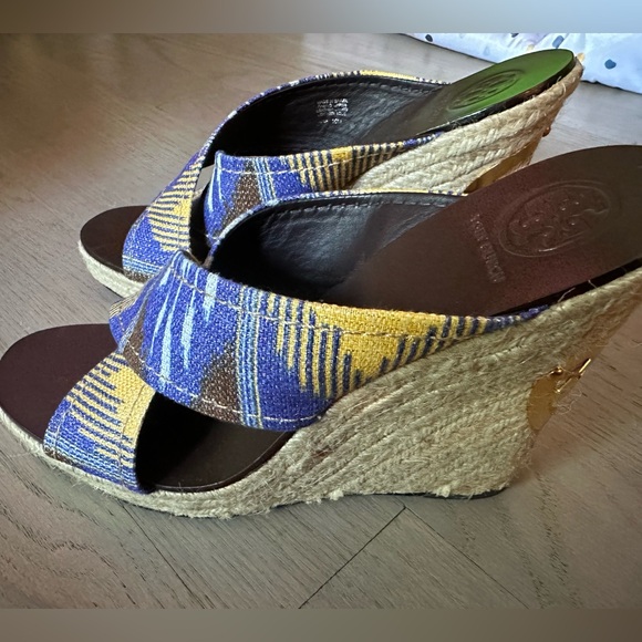 Tory Burch Kristen Fabric Canvas Wedge - SZ 10 - Picture 4 of 7